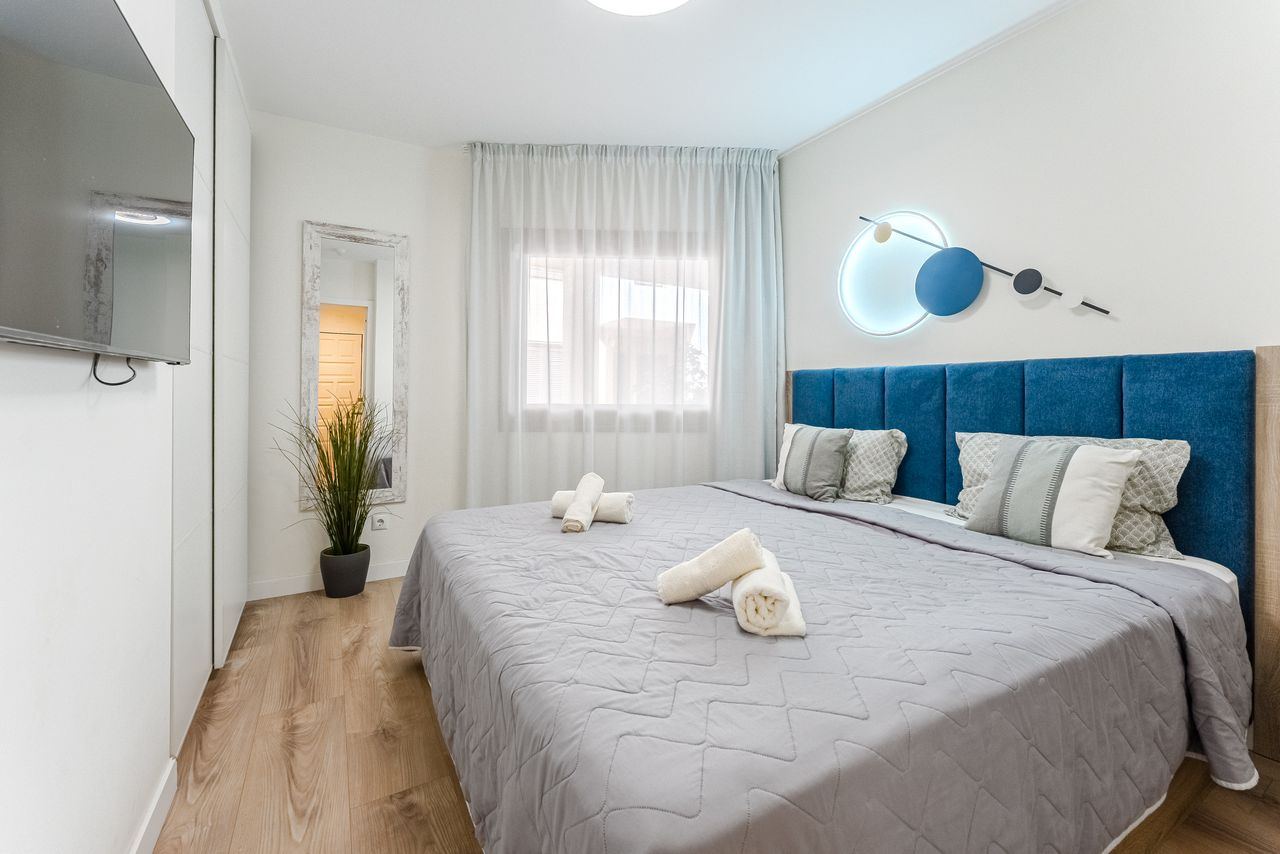 Bedroom with a double bed