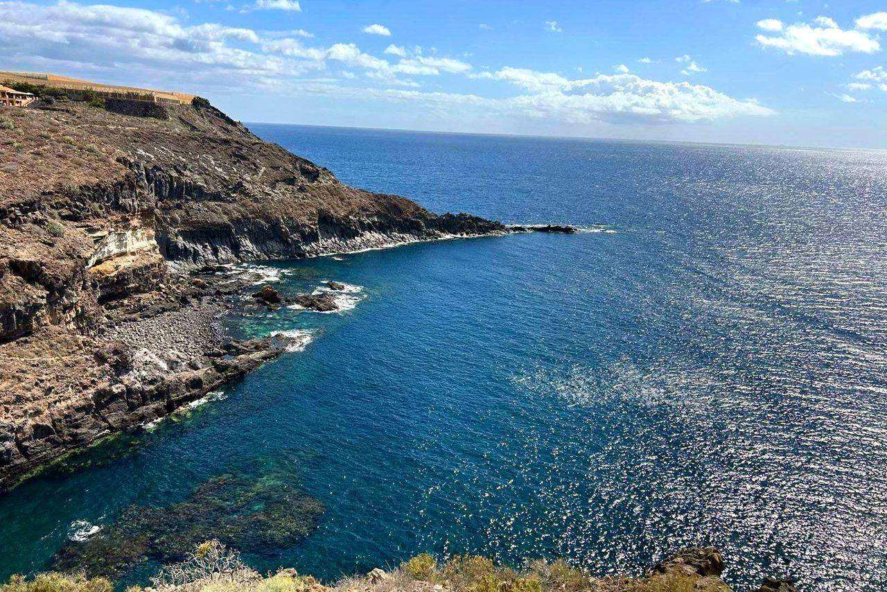 Stone cairns on the Golf del Sur coast